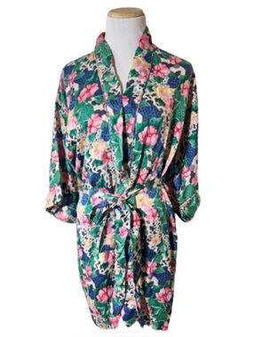 Victoria’s Secret Vintage 80s/90s Floral Silk Robe